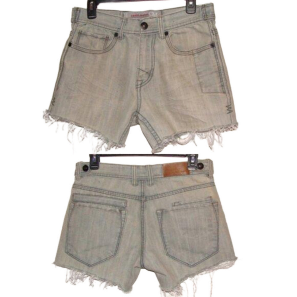 𝅺vintage high rise wedgie grunge cut off  cutout shorts aprox 4 light blue